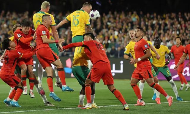 关于中亚球队展现团结拼搏,与对手激烈较量的信息 关于中亚球队展现团结拼搏,与对手激烈较量的信息