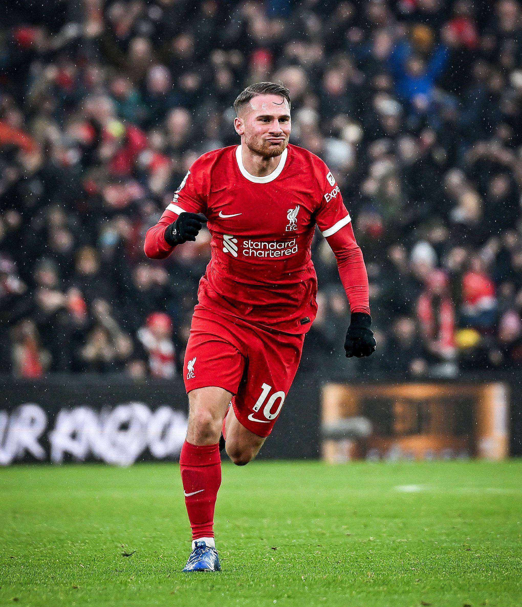 利物浦球员表现出色,助球队取得胜利 利物浦球员表现出色,助球队取得胜利