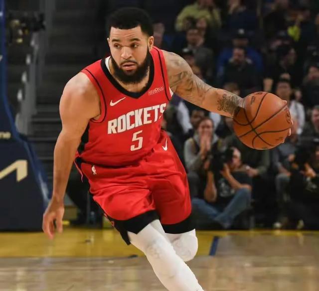 猛龙全队状态火热,击败人领先东部 猛龙全队状态火热,击败人领先东部