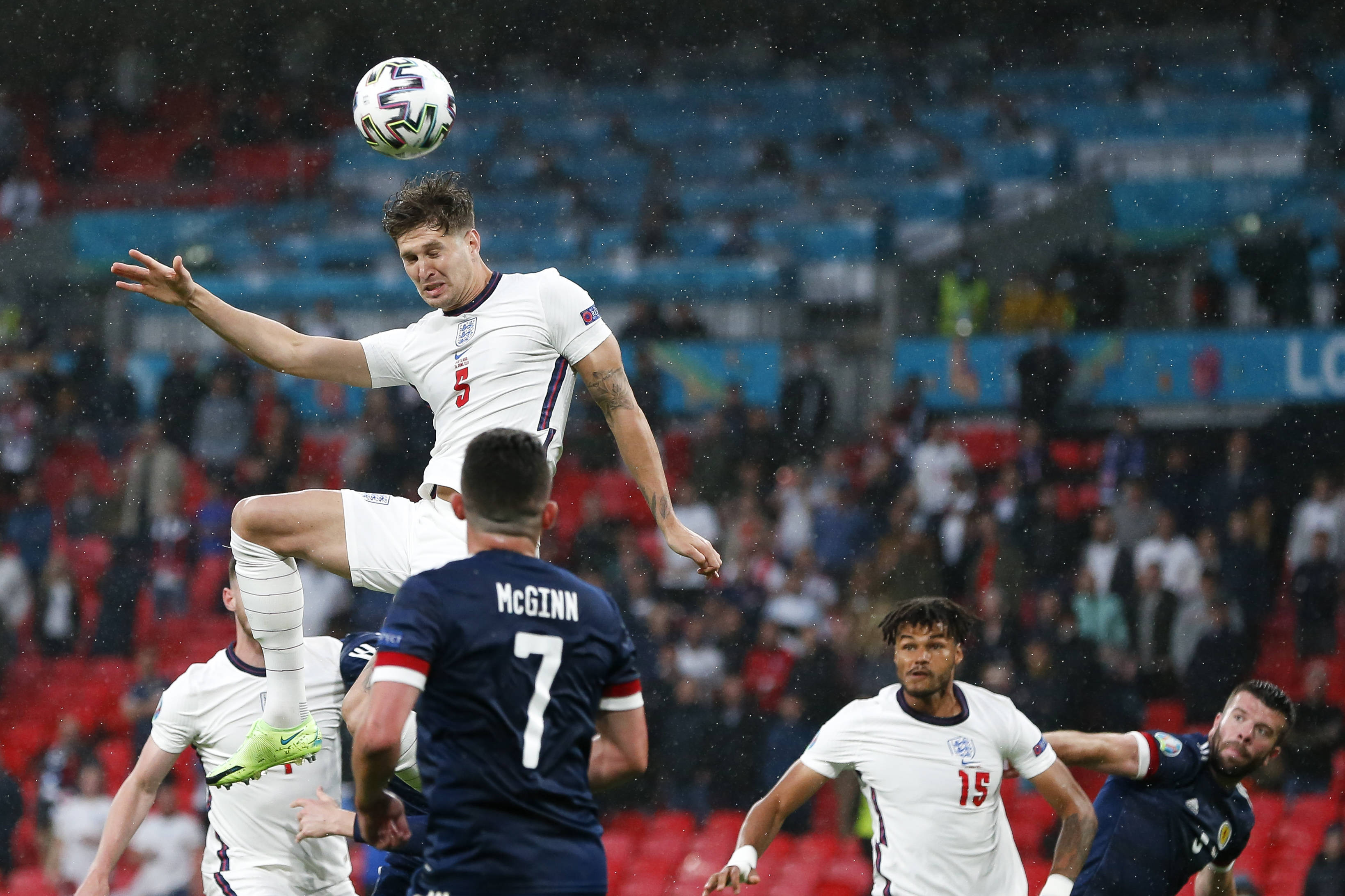 九游体育平台-英格兰队击败越南晋级欧洲足球锦标赛决赛