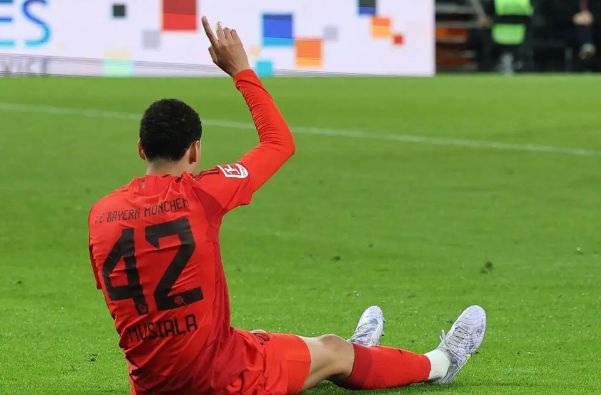 九游娱乐-包含球队核心球员重伤离场,备战计划变数百出的词条