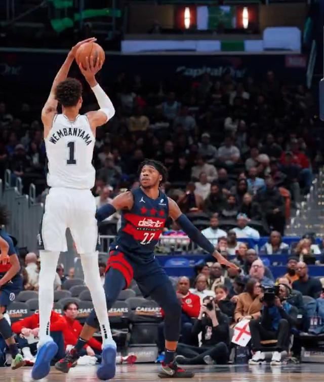 关于马刺主场占优,轻松击败对手的信息 关于马刺主场占优,轻松击败对手的信息