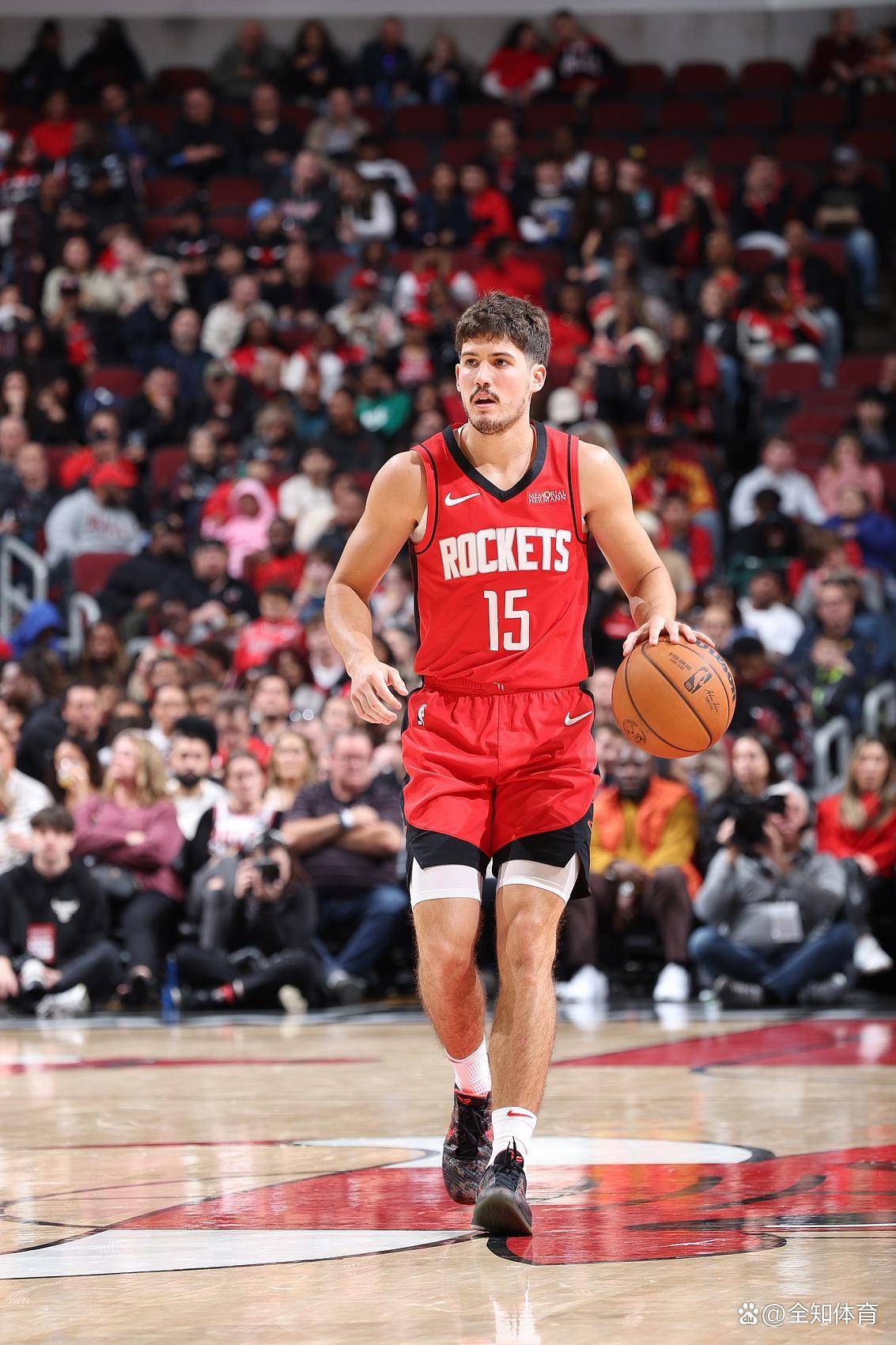 火箭主帅遭解职，球队重新整顿备战未来赛季的简单介绍