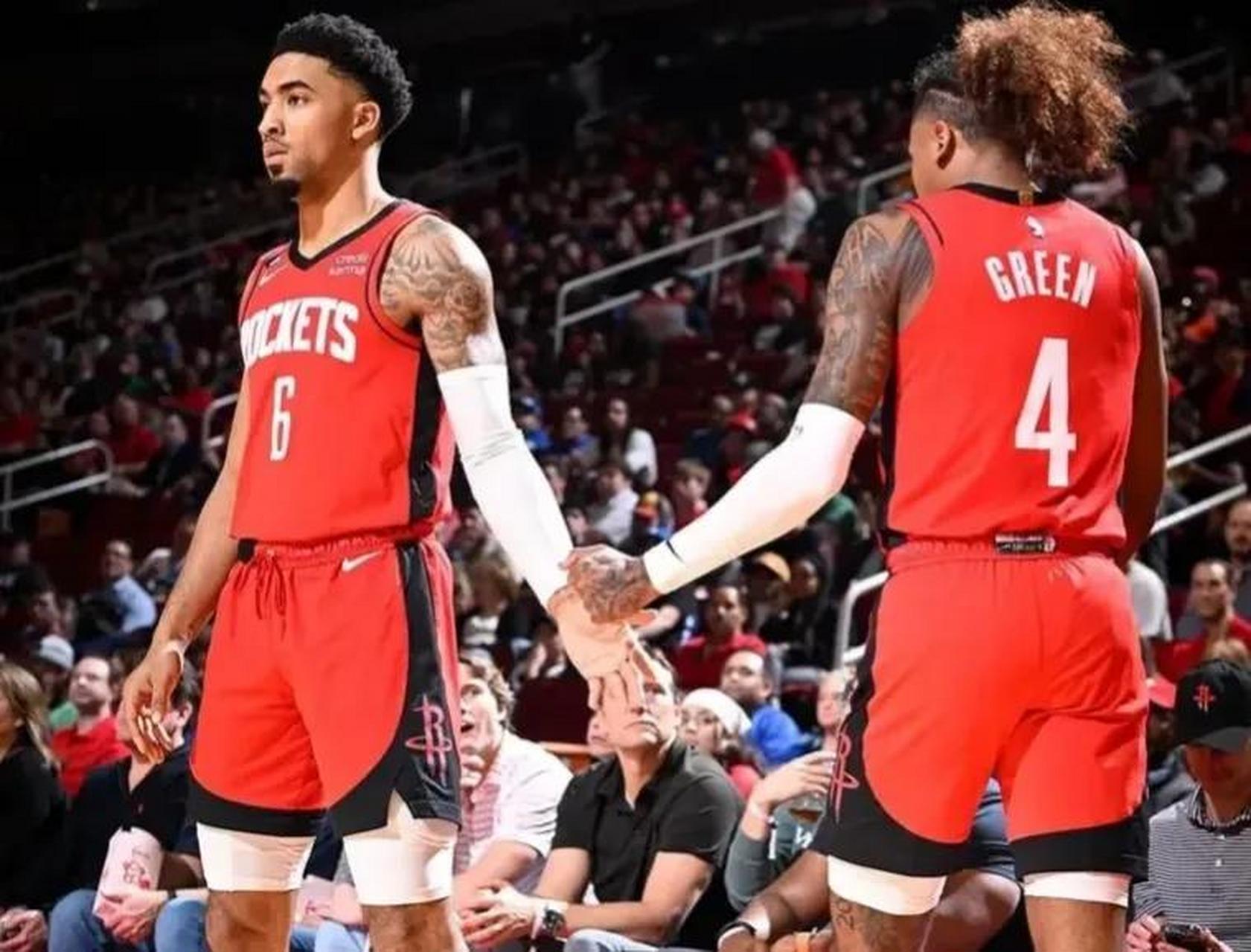 火箭队交易买卖频繁,球员换帅频繁调整 火箭队交易买卖频繁,球员换帅频繁调整