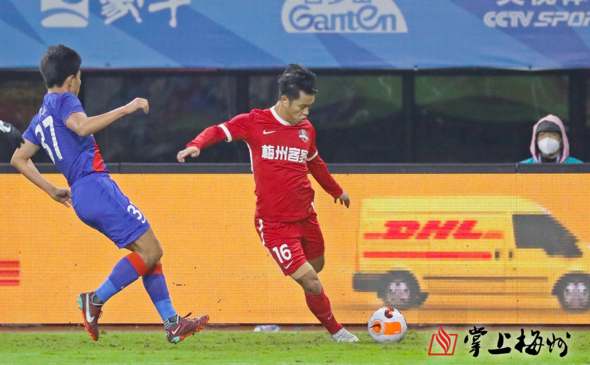 东部排名领先球队防线失守,连败如何调整?的简单介绍 东部排名领先球队防线失守,连败如何调整?的简单介绍