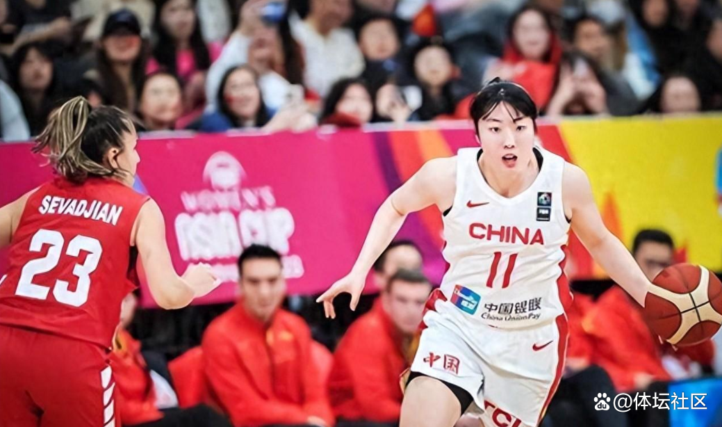 女篮比赛精彩纷呈,刷新记录 女篮比赛精彩纷呈,刷新记录