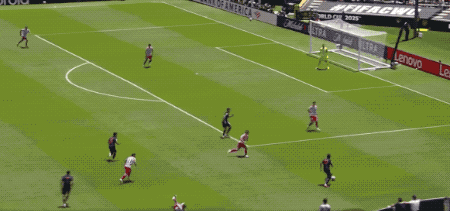 九游娱乐首页-包含强强对决胶着不下谁能抢占优势谋取胜利的词条