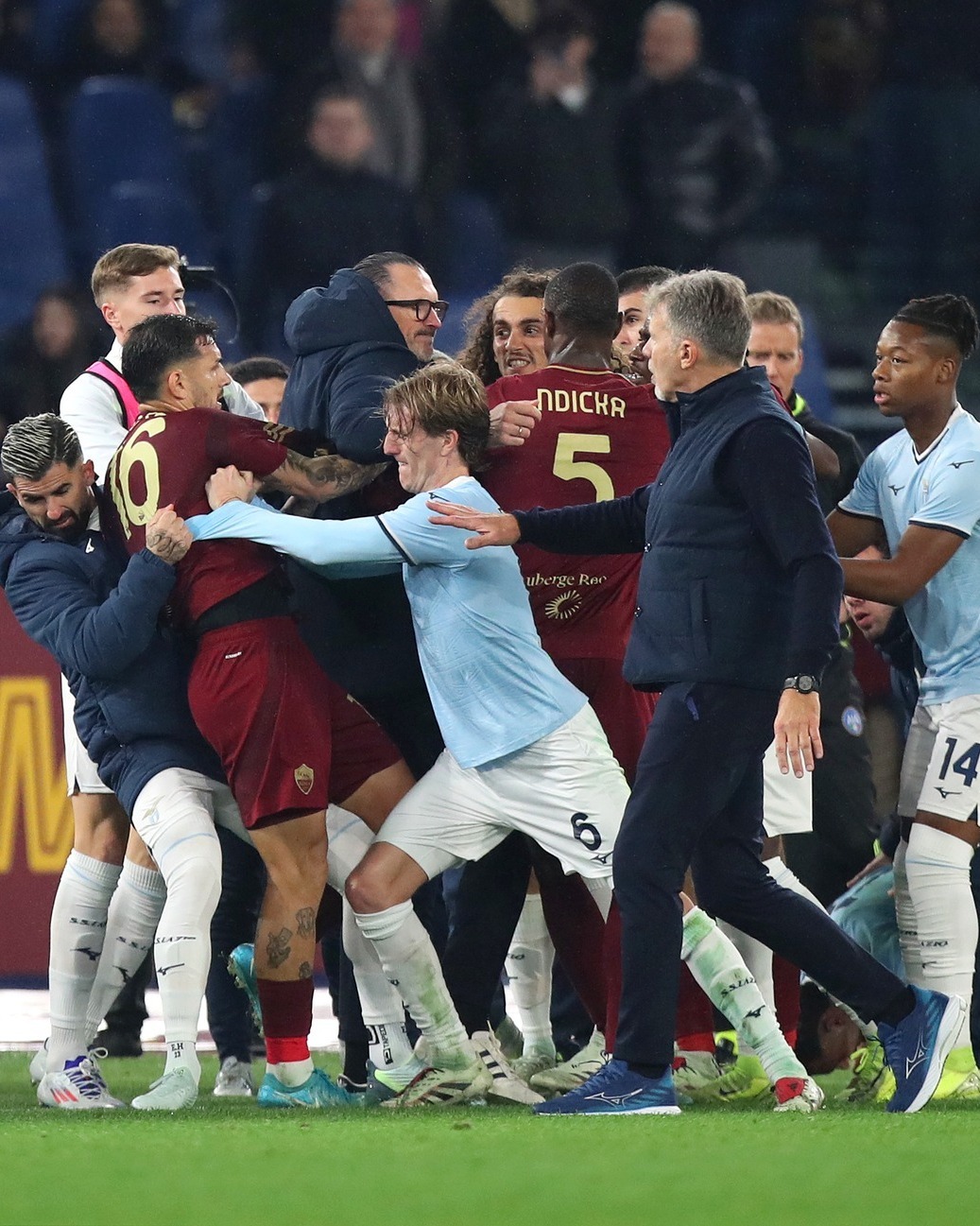 九游娱乐入口-罗马客场大捷，排名继续攀升