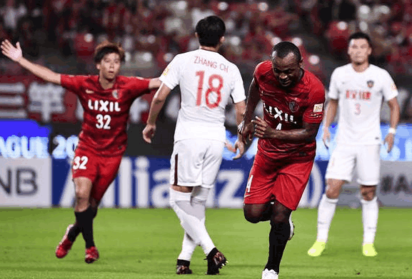 关于权健队主场揭幕，球迷上演热情助威的信息