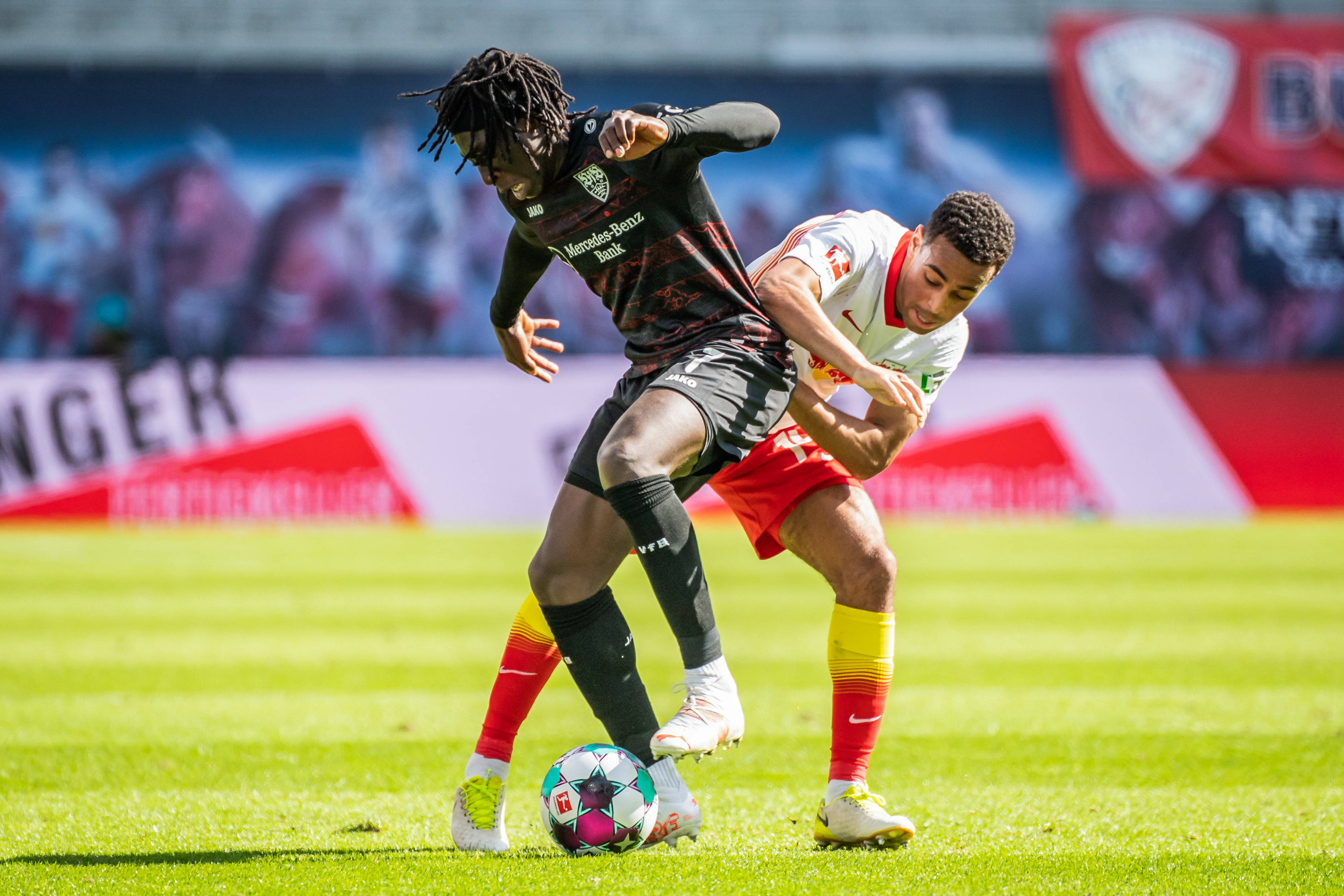 九游APP-斯图加特队长赛后控诉裁判出现失误,将会受到联赛处罚