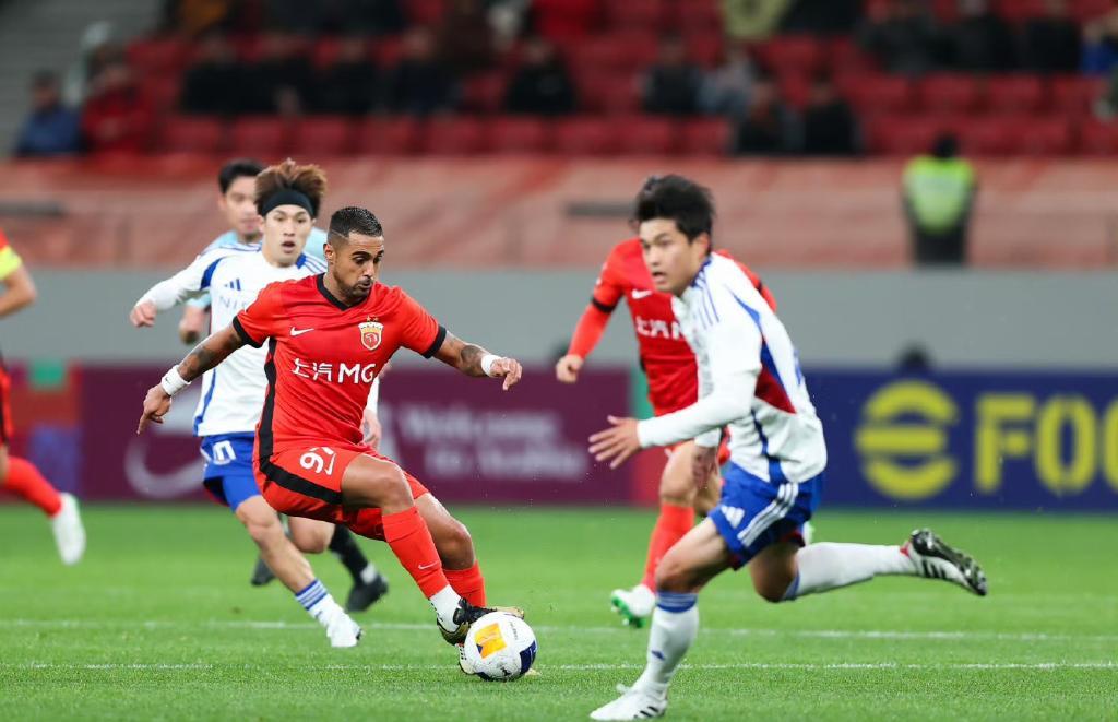 亚冠淘汰赛火热开打,球员士气高涨备战的简单介绍 亚冠淘汰赛火热开打,球员士气高涨备战的简单介绍