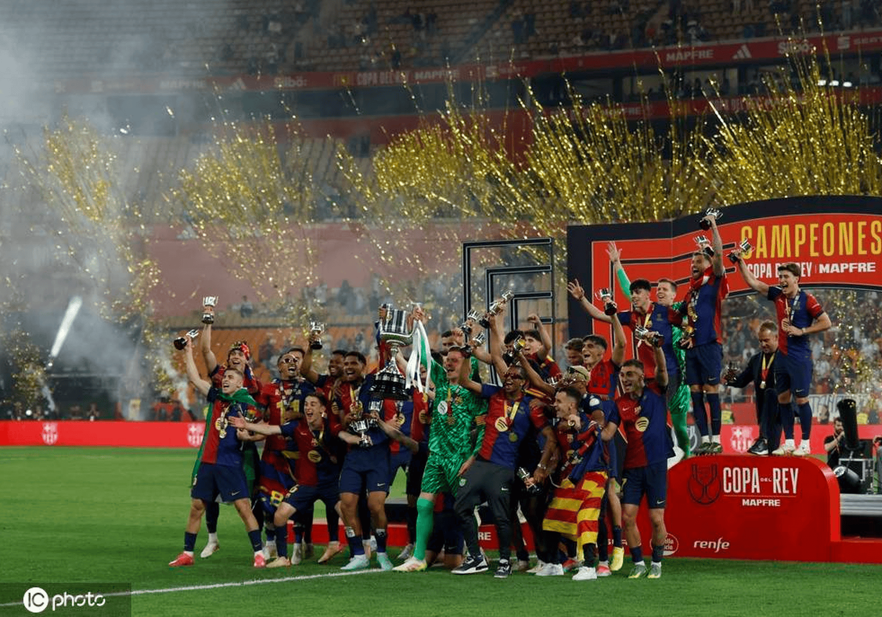 九游体育直播-巴塞罗那全队备战决战,团结精神昭然可见的简单介绍