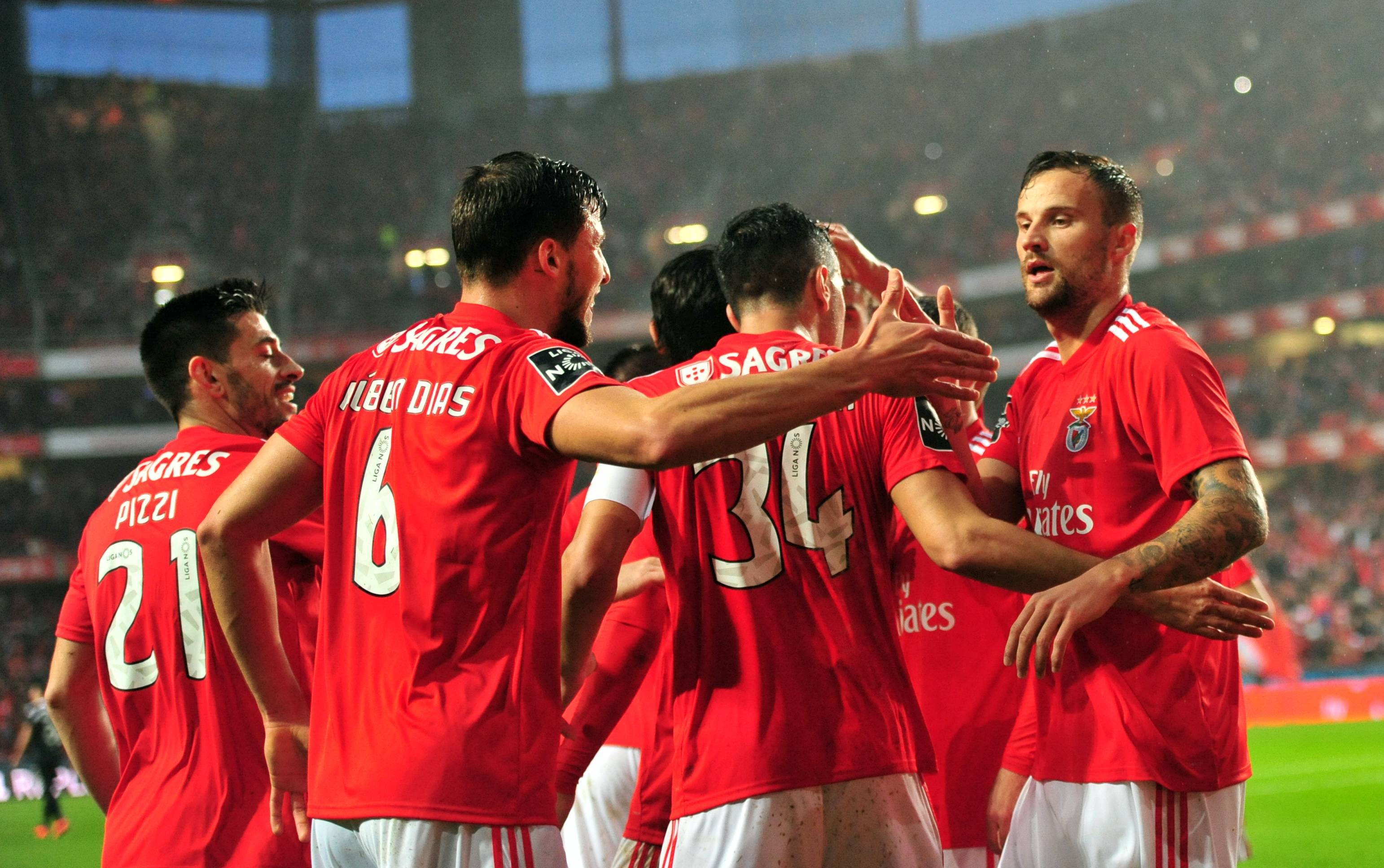 包含拜仁慕尼黑宣布引进新后卫,强化防守的词条 包含拜仁慕尼黑宣布引进新后卫,强化防守的词条