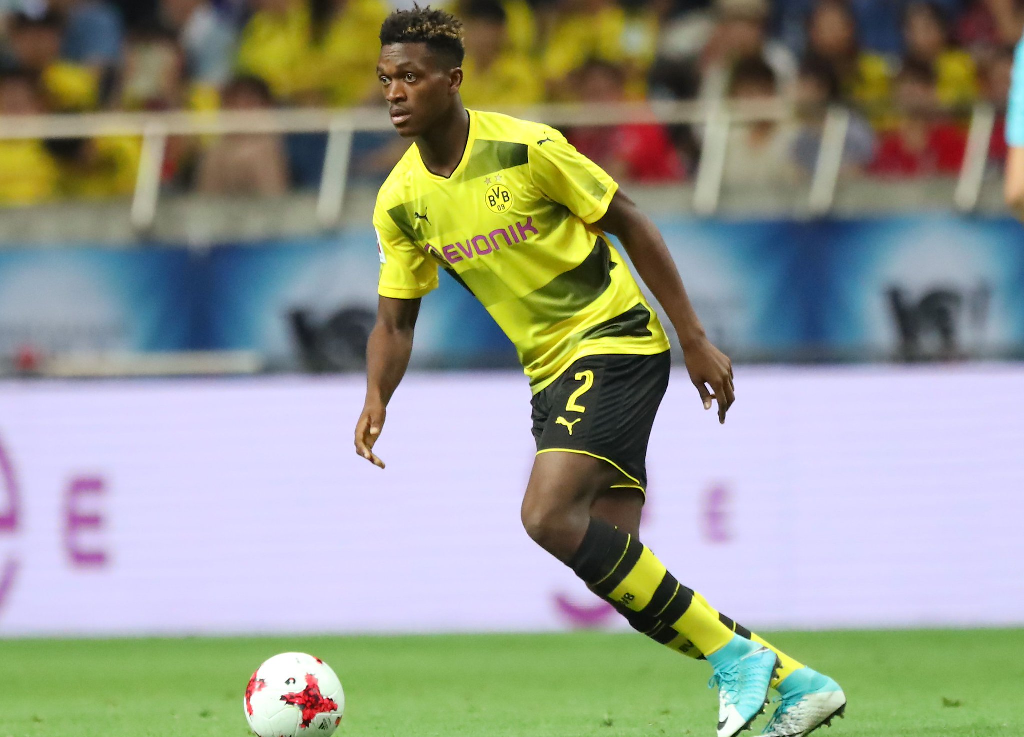 多特蒙德后防线风潮凝聚,战术完成度超预期! 多特蒙德后防线风潮凝聚,战术完成度超预期!