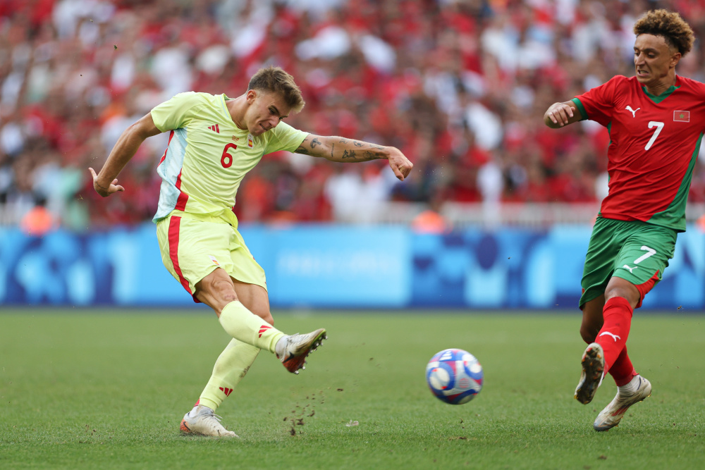 法国足球联赛中一场紧张激烈的比赛即将上演 法国足球联赛中一场紧张激烈的比赛即将上演