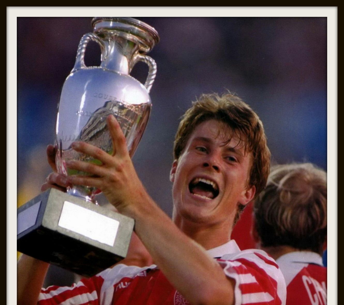 九游娱乐-丹麦队力挫对手晋级欧洲杯四强