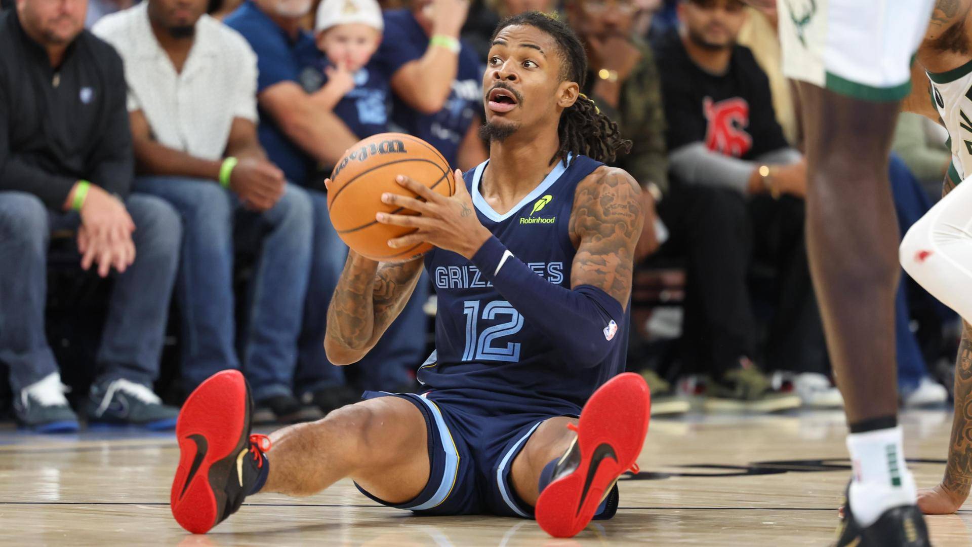 灰熊败给快船疑似伤病困扰球队表现