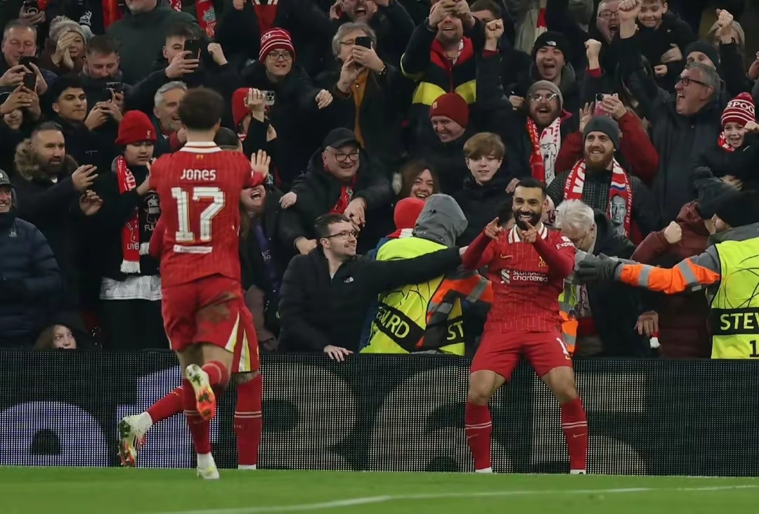 科索沃篮球队豪取三连胜,稳居榜首 科索沃篮球队豪取三连胜,稳居榜首