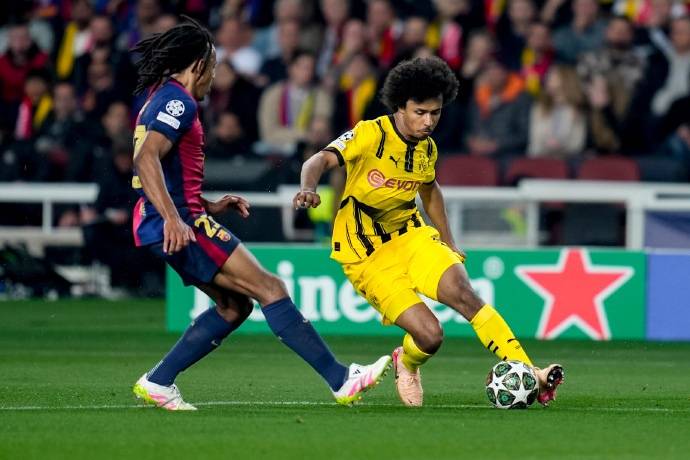 九游APP-巴塞罗那主场大胜,排名逐渐攀升