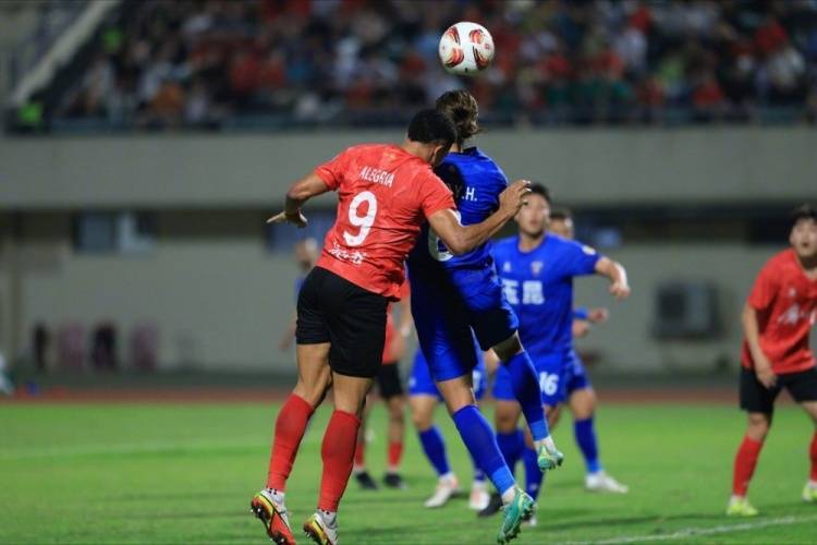 关于埃尔切队主场不敌对手,遭遇困境的信息 关于埃尔切队主场不敌对手,遭遇困境的信息