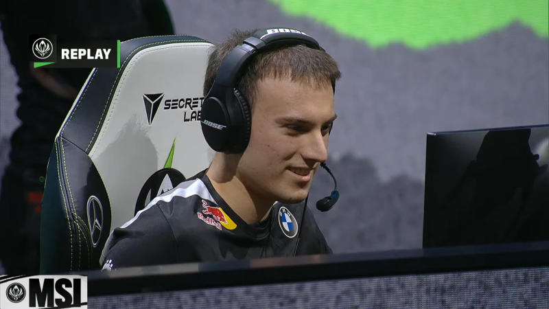 九游娱乐app下载-C9翻盘DFM,Perkz线上压制力十足激烈交锋半决赛,点燃全场激情