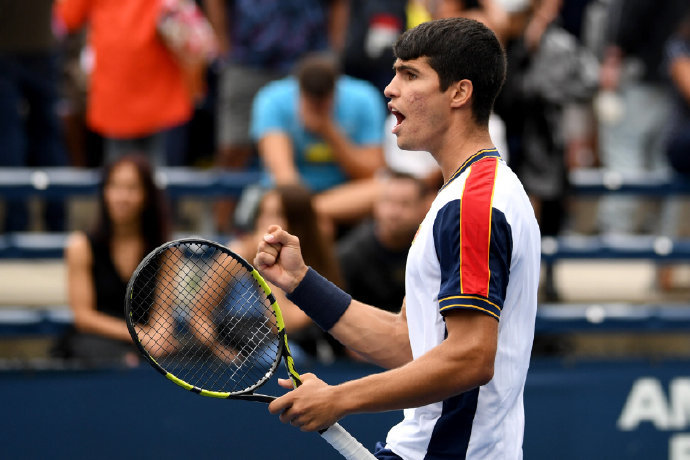 FLY轻取EDG,Canyon线上压制力十足激烈交锋八强赛,强势挺进下一轮 FLY轻取EDG,Canyon线上压制力十足激烈交锋八强赛,强势挺进下一轮