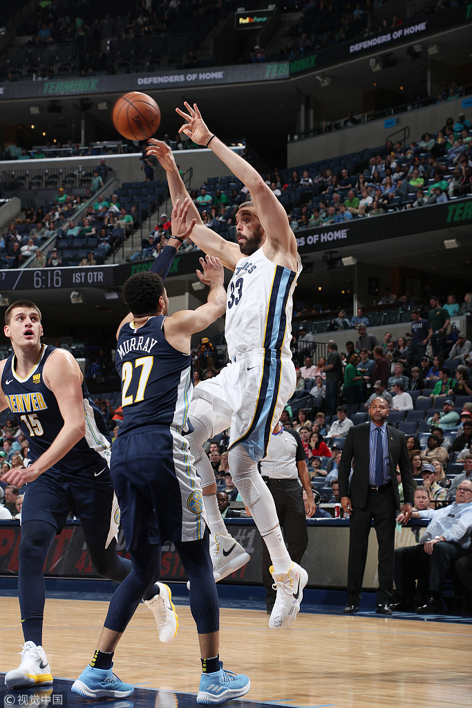 九游娱乐官方网站-灰熊队战胜掘金,加索尔发挥稳定的简单介绍