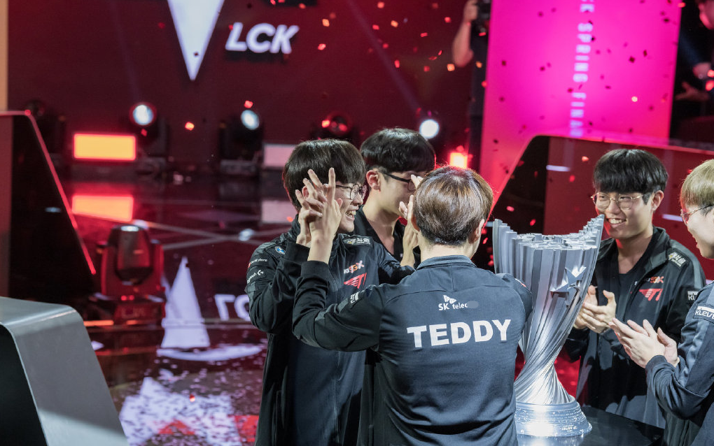 九游中国-劲敌交锋,胜负悬念令人着迷