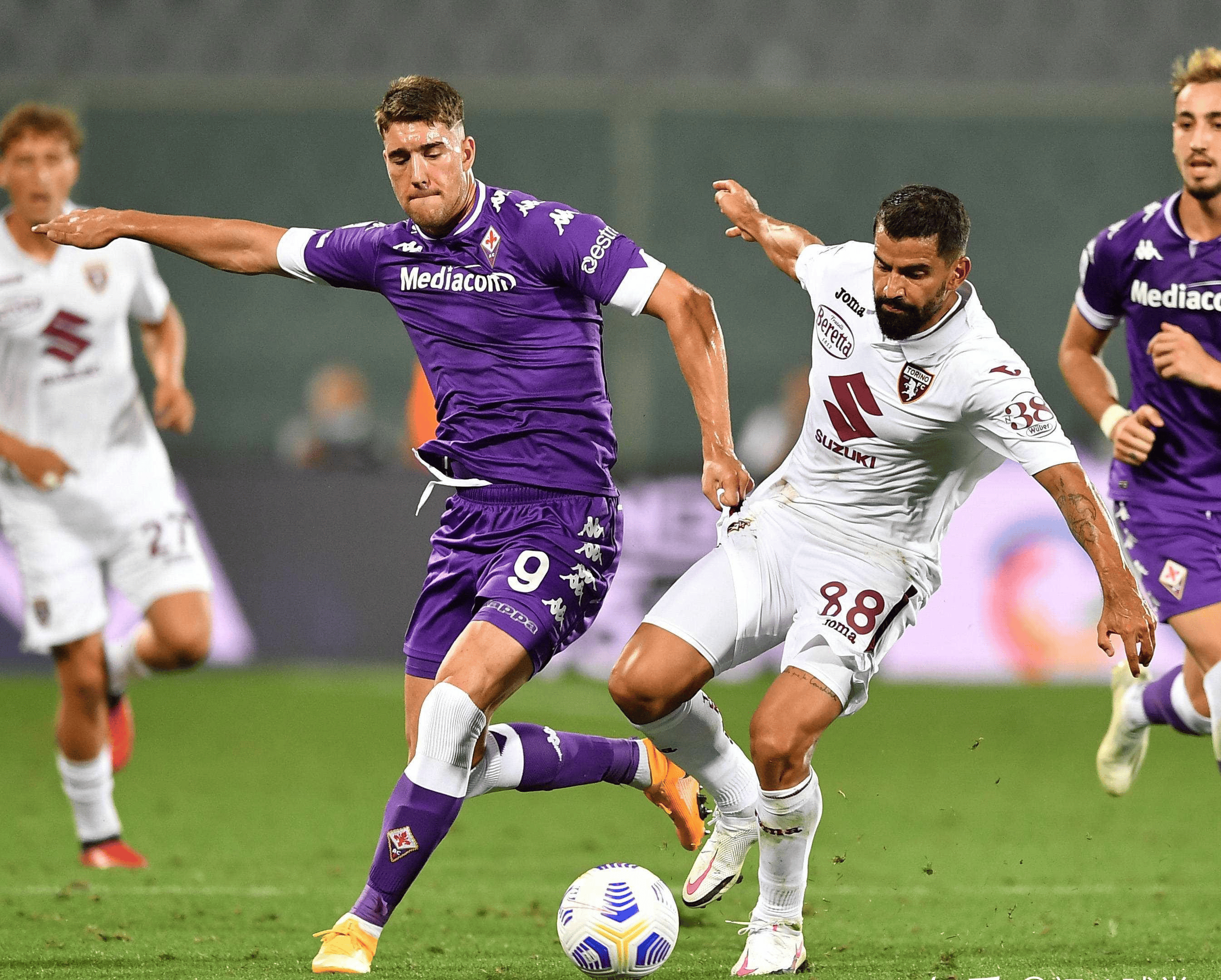 佛罗伦萨击败法兰克福,主场全取三分 佛罗伦萨击败法兰克福,主场全取三分