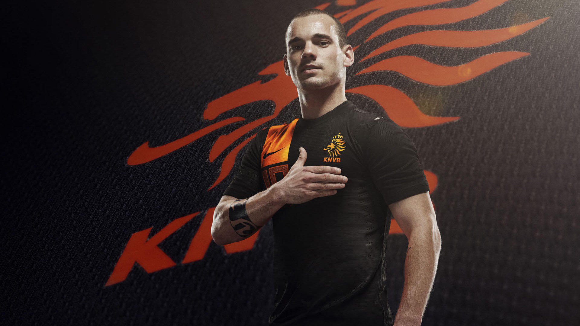 哈斯逆袭狂潮横扫迈凯伦,塞恩斯绝地反击惊艳四座